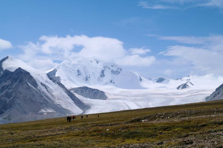 Men traverse the Altai mountains in Mongolia, the country with the highest death rate from liver cancer in 2015. Photo of Mongolia