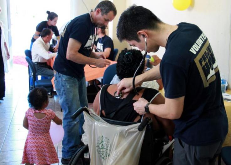 Dr. Nelson Chiu provides primary care in Puerto Rico following Hurricane Maria