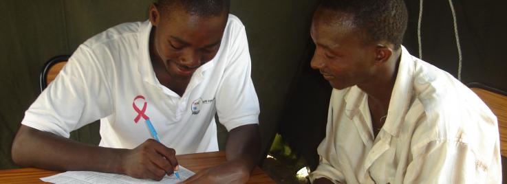 UW MPH student Ibrahim Ali does HIV pre-test counseling in Ghana UW MPH student Ibrahim Ali does HIV pre-test counseling in Ghana